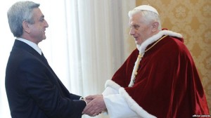 Bento XVI em encontro oficial com Sarkissian, em 2011