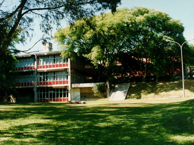 Os cursos acontecerão no prédio da Faculdade de Letras, FFLCH, campus do Butantã