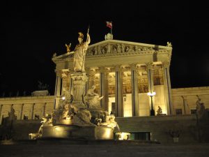 Austrian_Parliament_Building_by_night